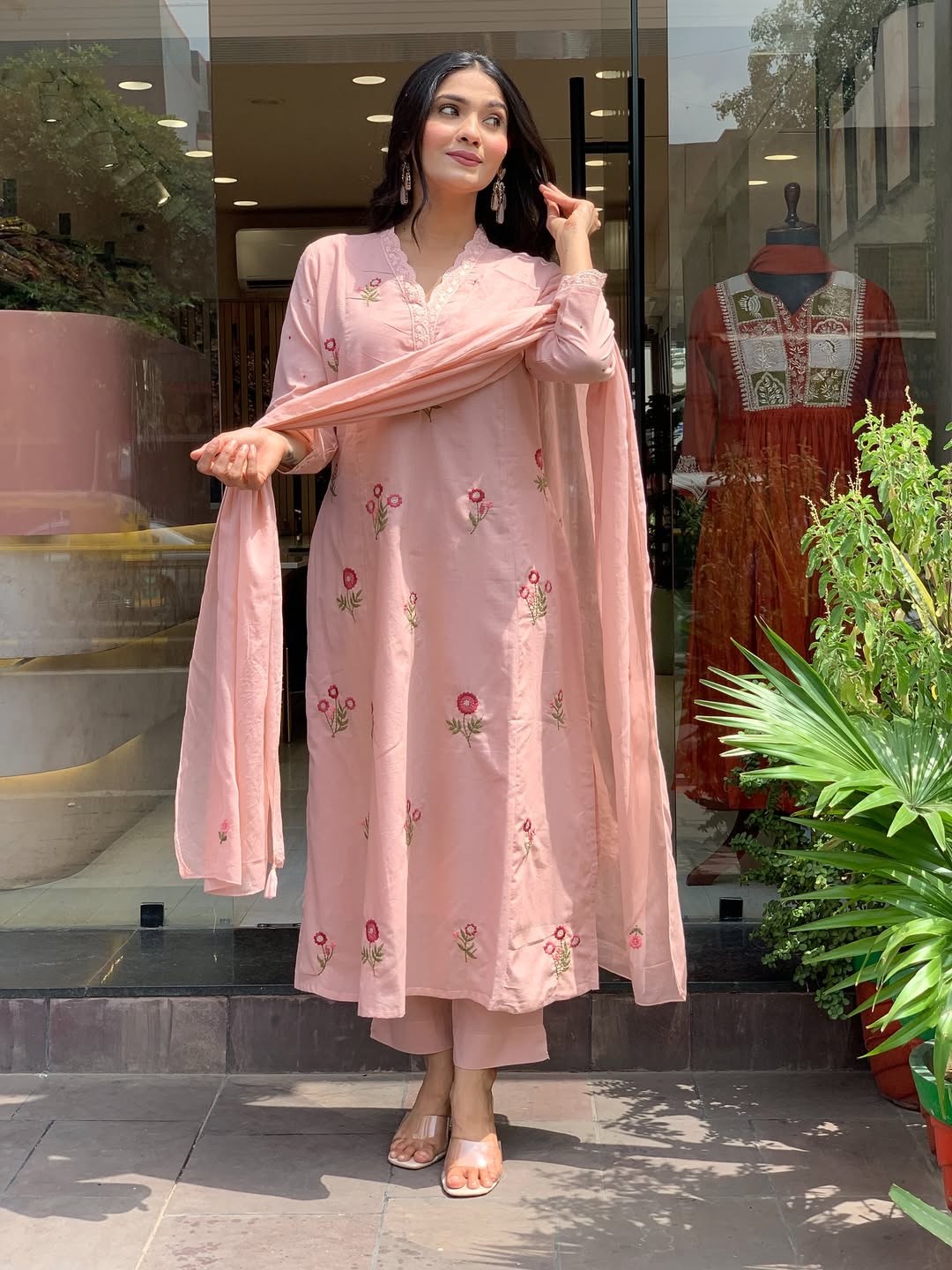 Blush Pink Floral Embroidered Chanderi Kurta Set with Dupatta