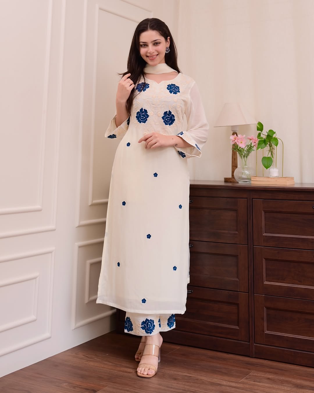 Elegant Off-White Embroidered Kurta Set
