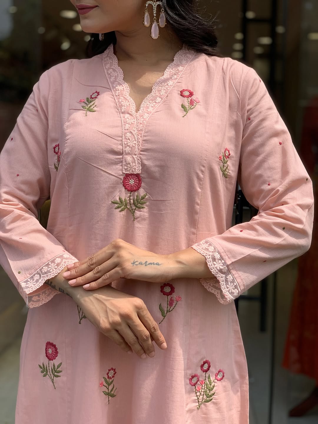 Blush Pink Floral Embroidered Chanderi Kurta Set with Dupatta