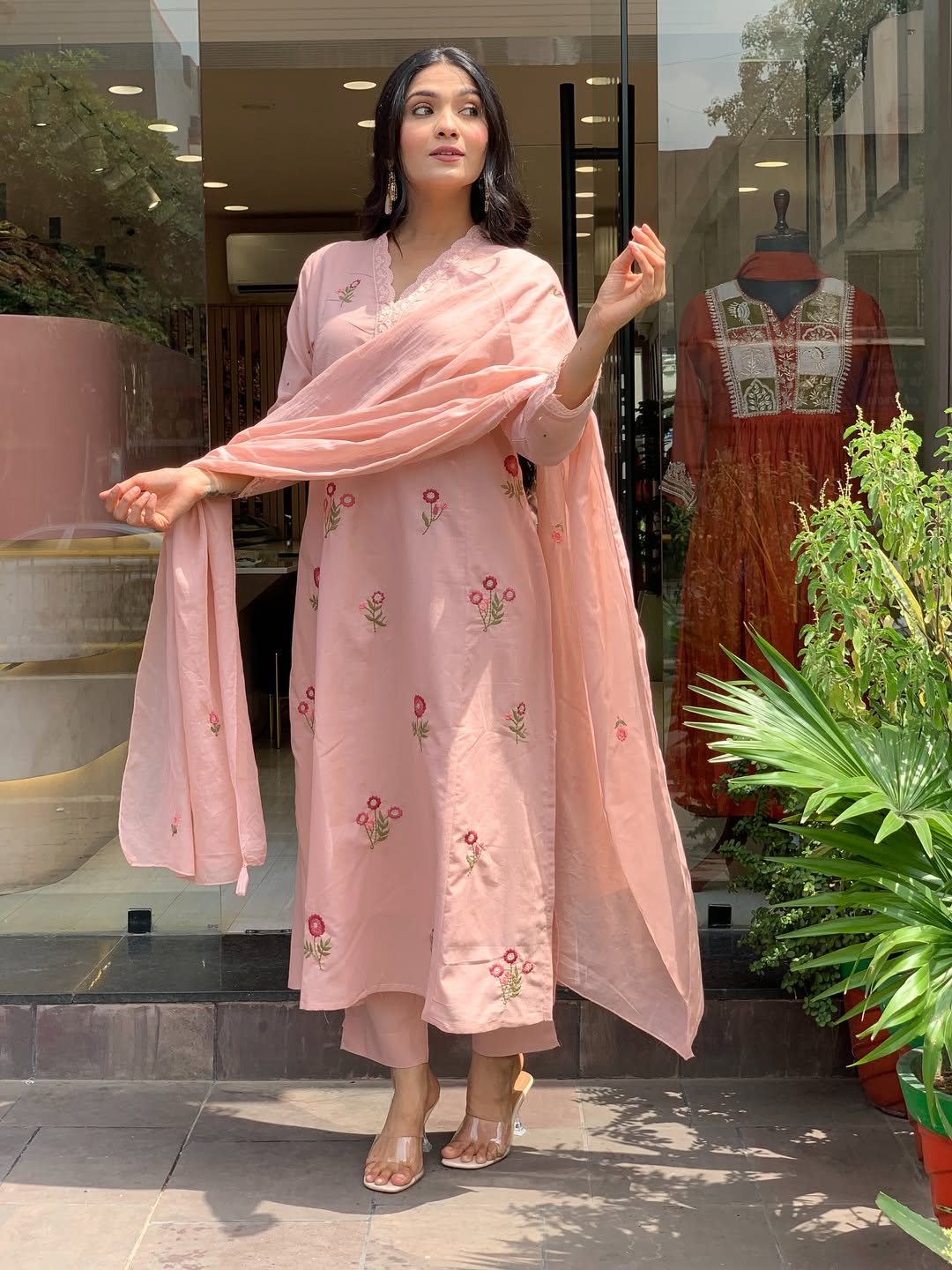 Blush Pink Floral Embroidered Chanderi Kurta Set with Dupatta