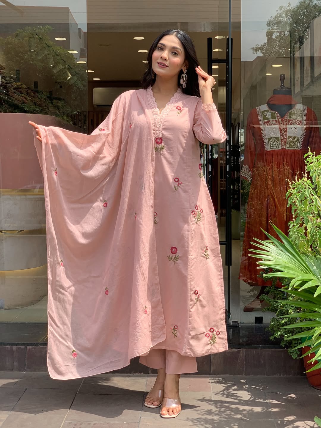 Blush Pink Floral Embroidered Chanderi Kurta Set with Dupatta
