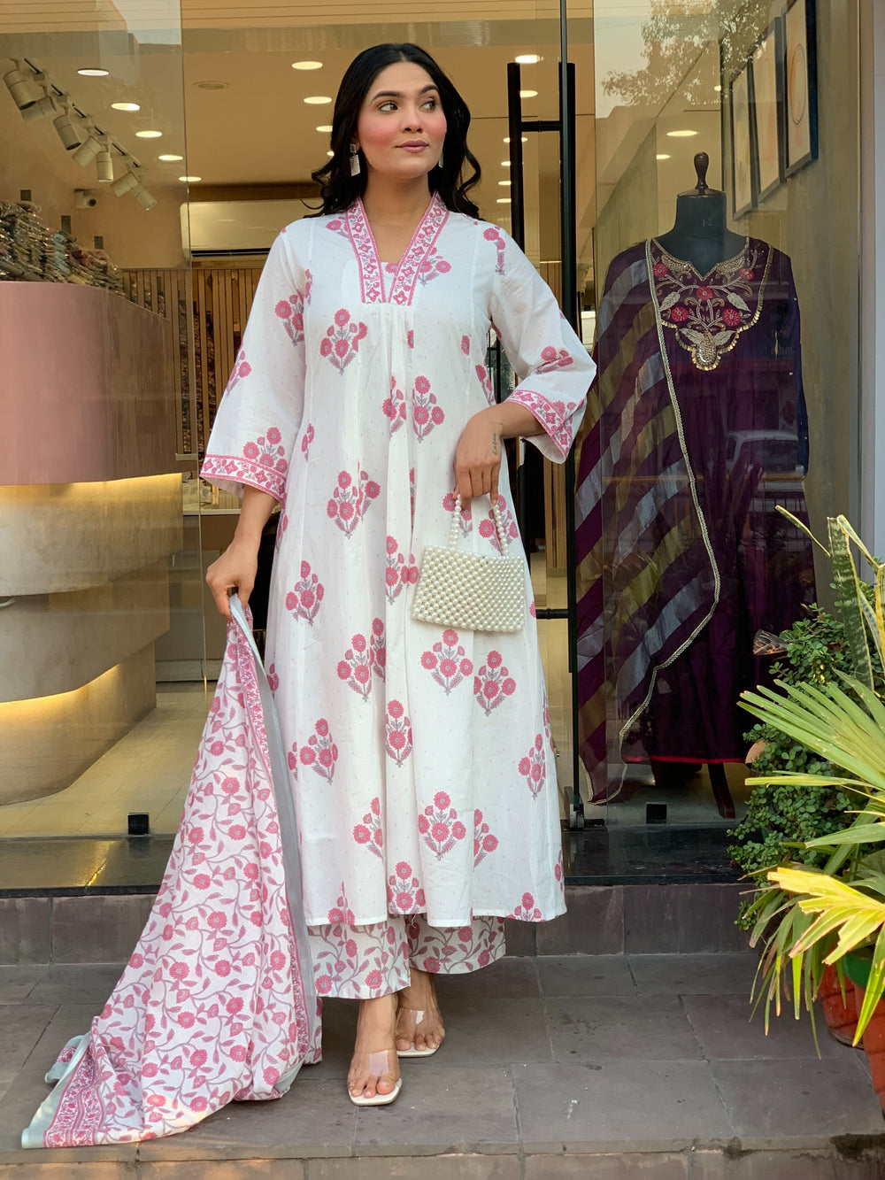 Very Beautiful Pure Mul Cotton Embroidery Suit Set