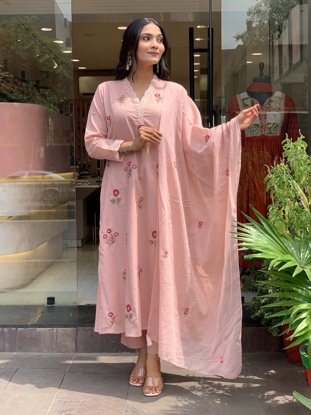 Blush Pink Floral Embroidered Chanderi Kurta Set with Dupatta