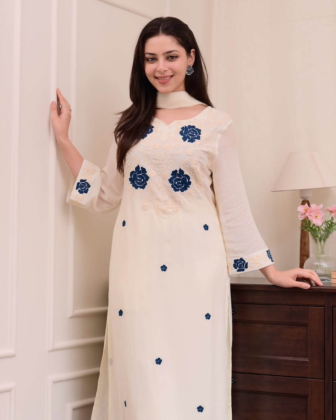 Elegant Off-White Embroidered Kurta Set