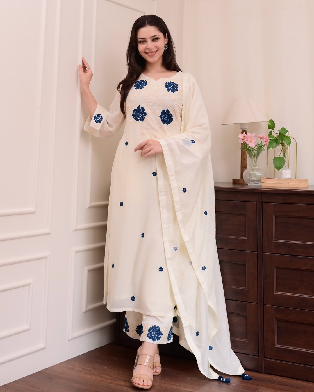 Elegant Off-White Embroidered Kurta Set