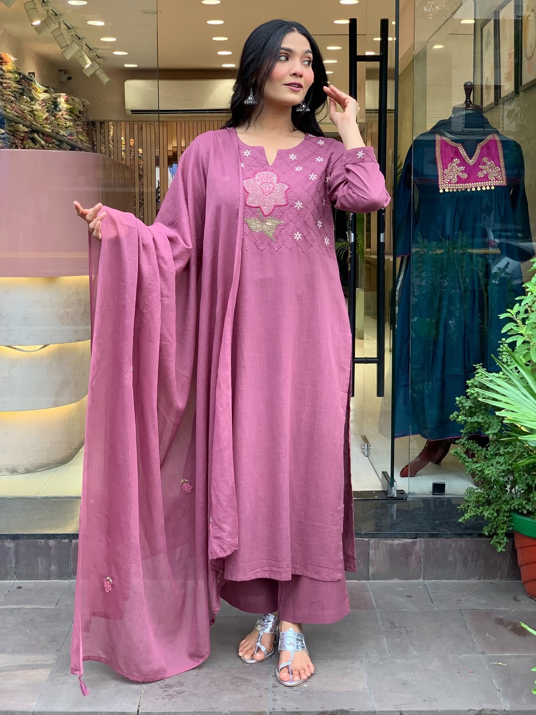 Elegant Mauve 3-Piece Kurta Set with Dupatta