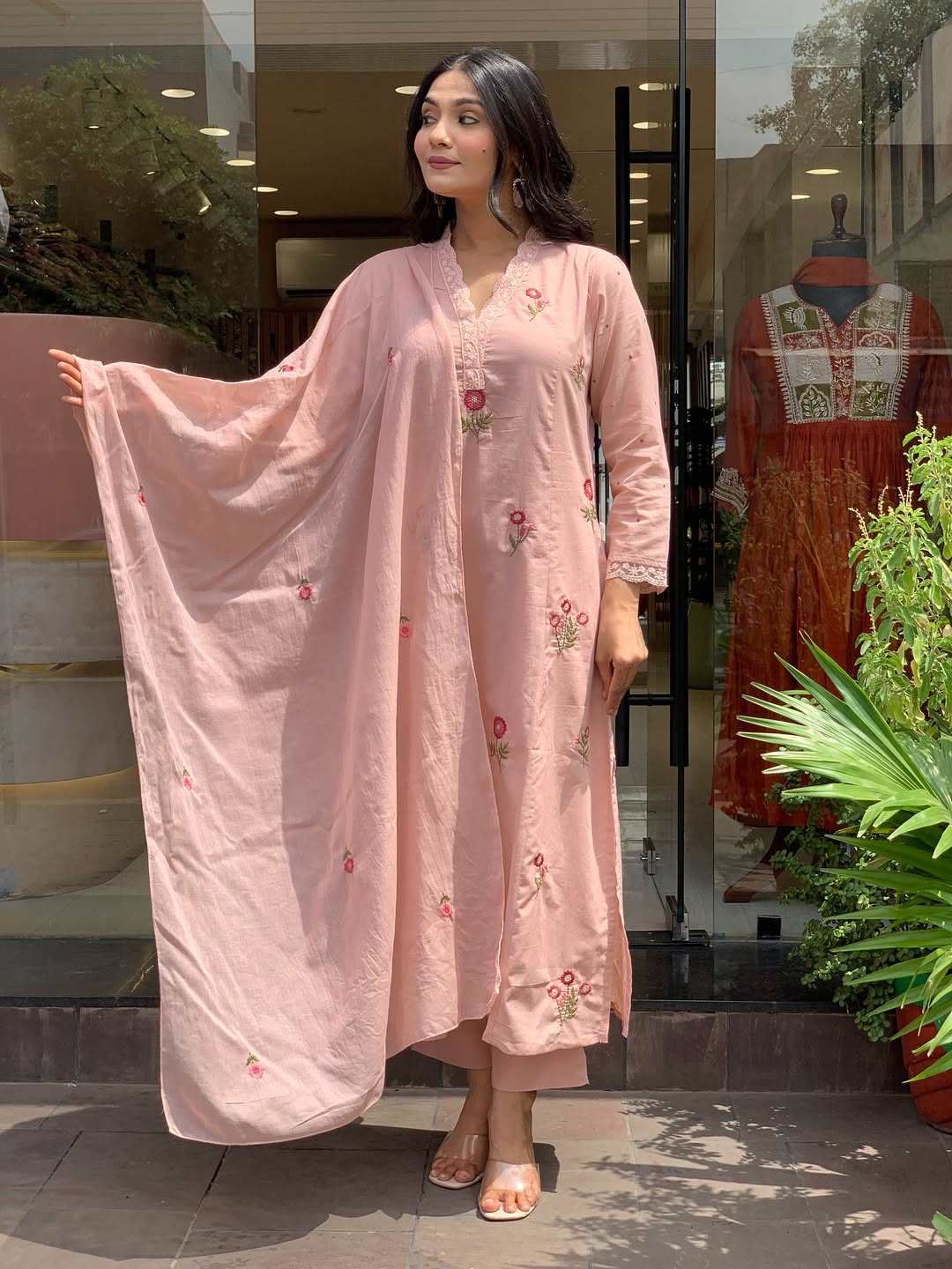Blush Pink Floral Embroidered Chanderi Kurta Set with Dupatta