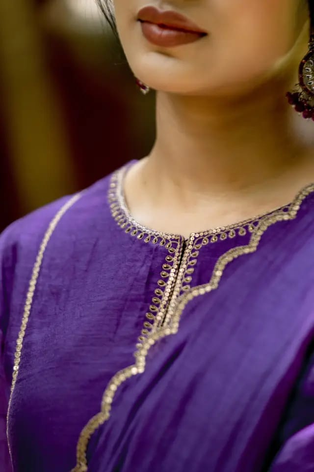 Purple Silk Blend Suit Set with Scalloped Border Dupatta